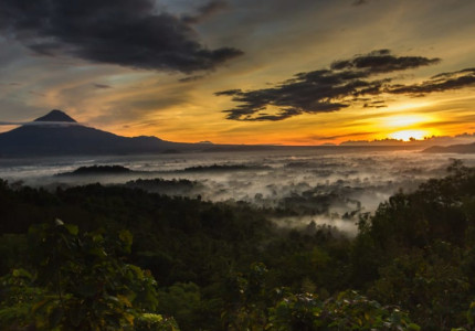 Sunrise Borobudur Merapi Jeep Prambanan