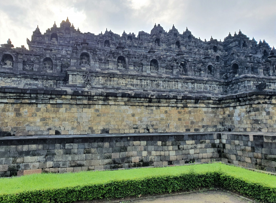 Sunrise Borobudur Prambanan
