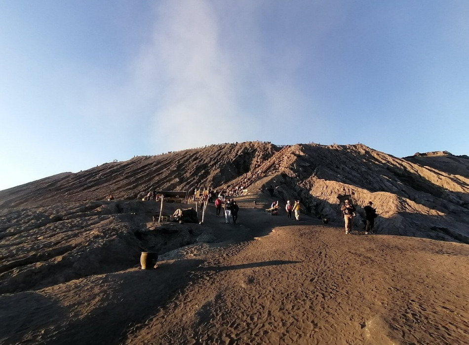 Bromo Midnight Tour from Surabaya or Malang