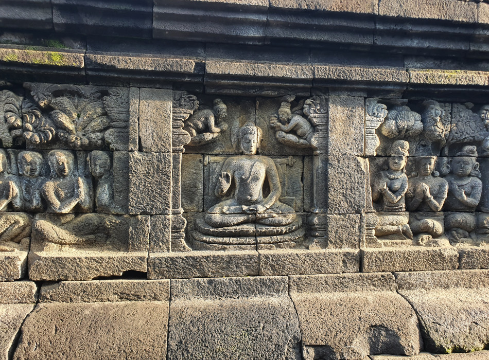 From Semarang Port: Shore Excursion to Borobudur Temple