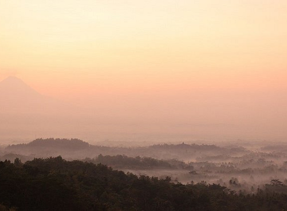 Sunrise Borobudur Merapi Jeep Lava Tour