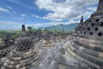 Sunrise Borobudur Merapi Jeep Lava Tour